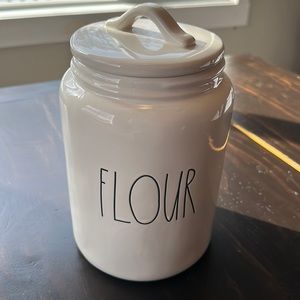 Big flour canister